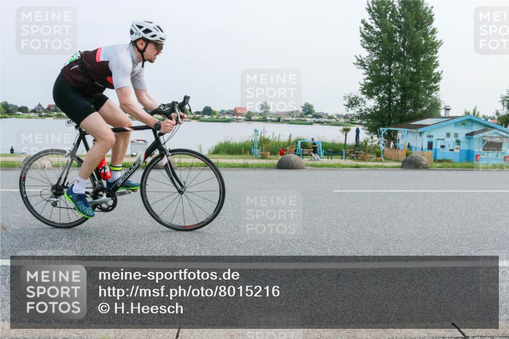 21.06.2025 - 27. Vierlanden-Triathlon H.Heesch http://msf.ph/oto/8015216 15.06.2025 11:52:45 Radfahren 201, 672, 789, 963 meine-sportfotos.de
