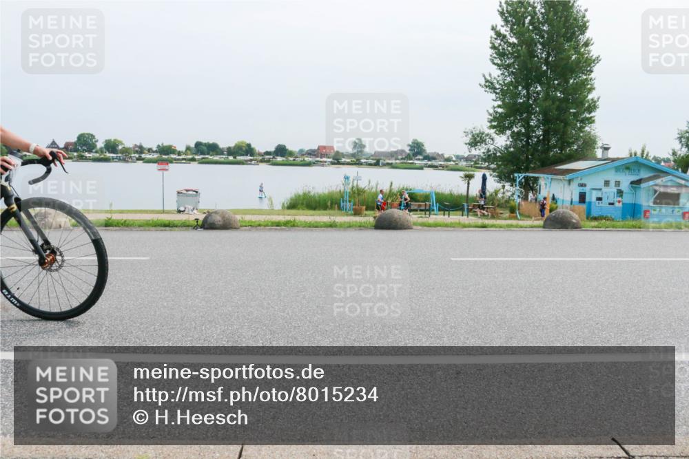 15.06.2025 - 27. Vierlanden-Triathlon H.Heesch http://msf.ph/oto/8015234 15.06.2025 11:12:48 Radfahren 500 meine-sportfotos.de