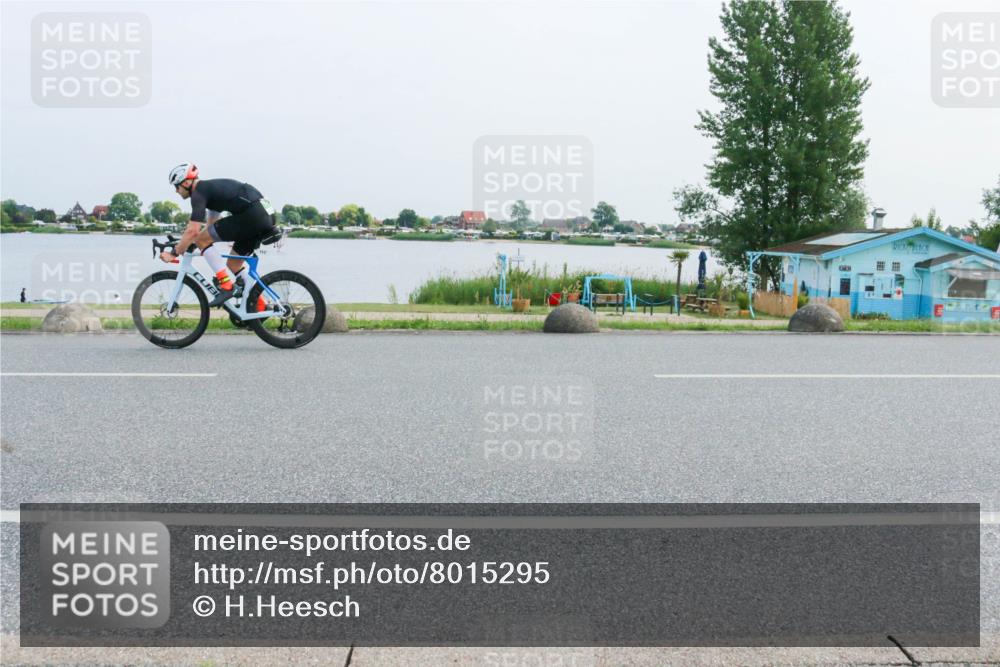 21.06.2025 - 27. Vierlanden-Triathlon H.Heesch http://msf.ph/oto/8015295 15.06.2025 11:53:18 Radfahren 717, 787, 934 meine-sportfotos.de