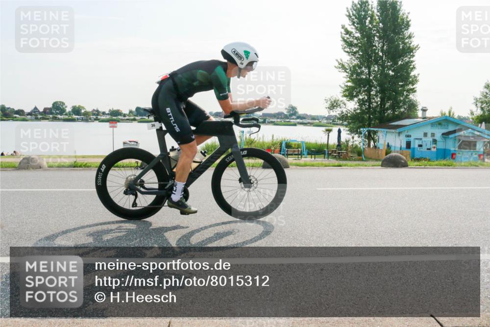 15.06.2025 - 27. Vierlanden-Triathlon H.Heesch http://msf.ph/oto/8015312 15.06.2025 09:08:12 Radfahren 36, 60, 217 meine-sportfotos.de