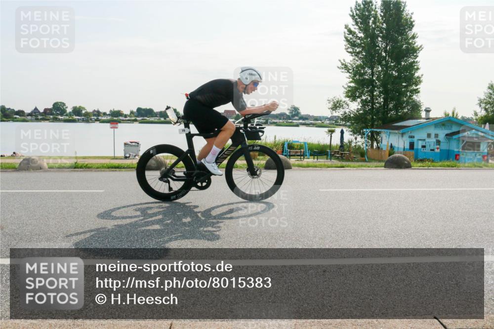 15.06.2025 - 27. Vierlanden-Triathlon H.Heesch http://msf.ph/oto/8015383 15.06.2025 09:08:35 Radfahren 50, 78 meine-sportfotos.de