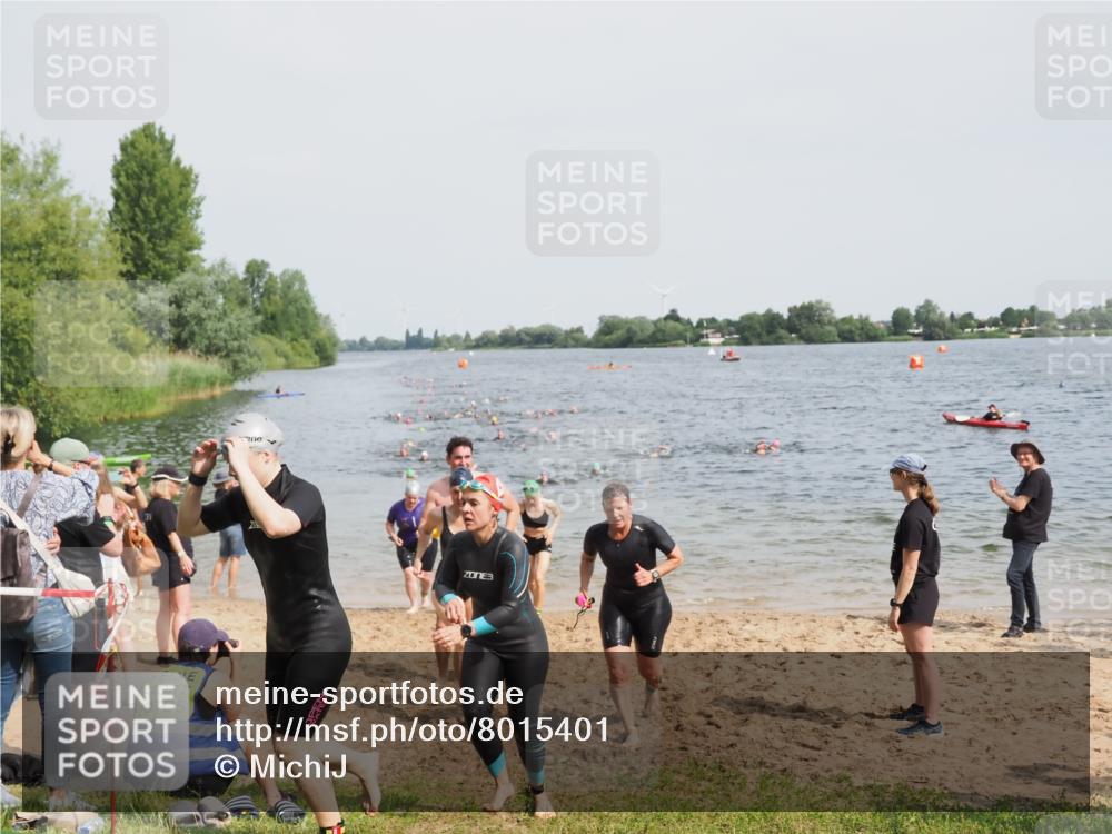 21.06.2025 - 27. Vierlanden-Triathlon MichiJ http://msf.ph/oto/8015401 15.06.2026 10:16:29 Schwimmen 477, 487, 491, 494, 499, 526, 549, 574, 614, 634 meine-sportfotos.de