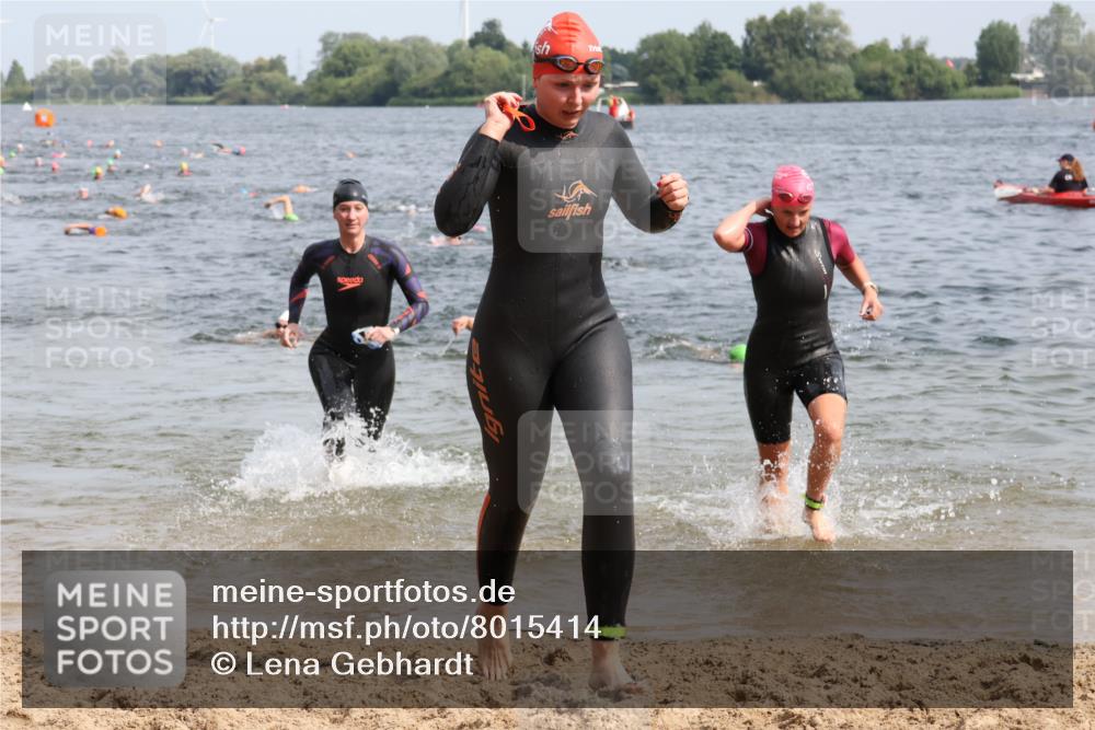15.06.2025 - 27. Vierlanden-Triathlon Lena Gebhardt http://msf.ph/oto/8015414 15.06.2025 10:14:58 Schwimmen 476, 521, 525, 528, 570, 592, 593, 597, 605, 608, 1397 meine-sportfotos.de