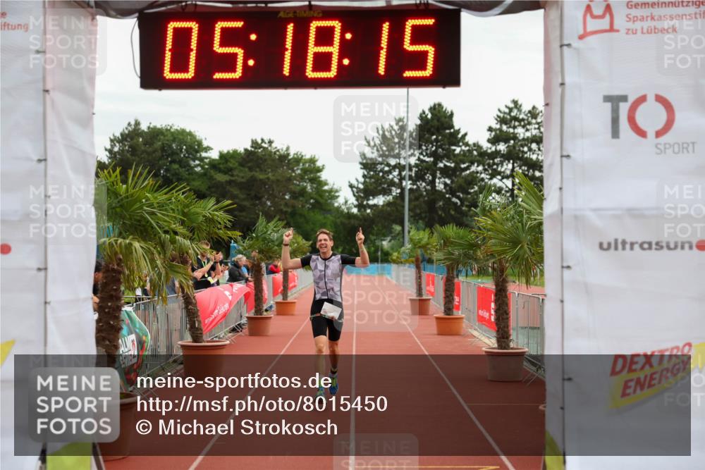 15.06.2025 - 7 Türme Triathlon Michael Strokosch http://msf.ph/oto/8015450 15.06.2025 15:18:15 Ziel 305 meine-sportfotos.de