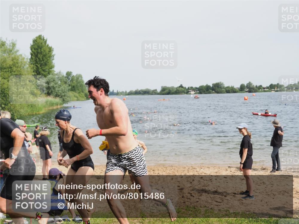 21.06.2025 - 27. Vierlanden-Triathlon MichiJ http://msf.ph/oto/8015486 15.06.2026 10:16:31 Schwimmen 487, 491, 494, 499, 526, 549, 574, 614, 634 meine-sportfotos.de