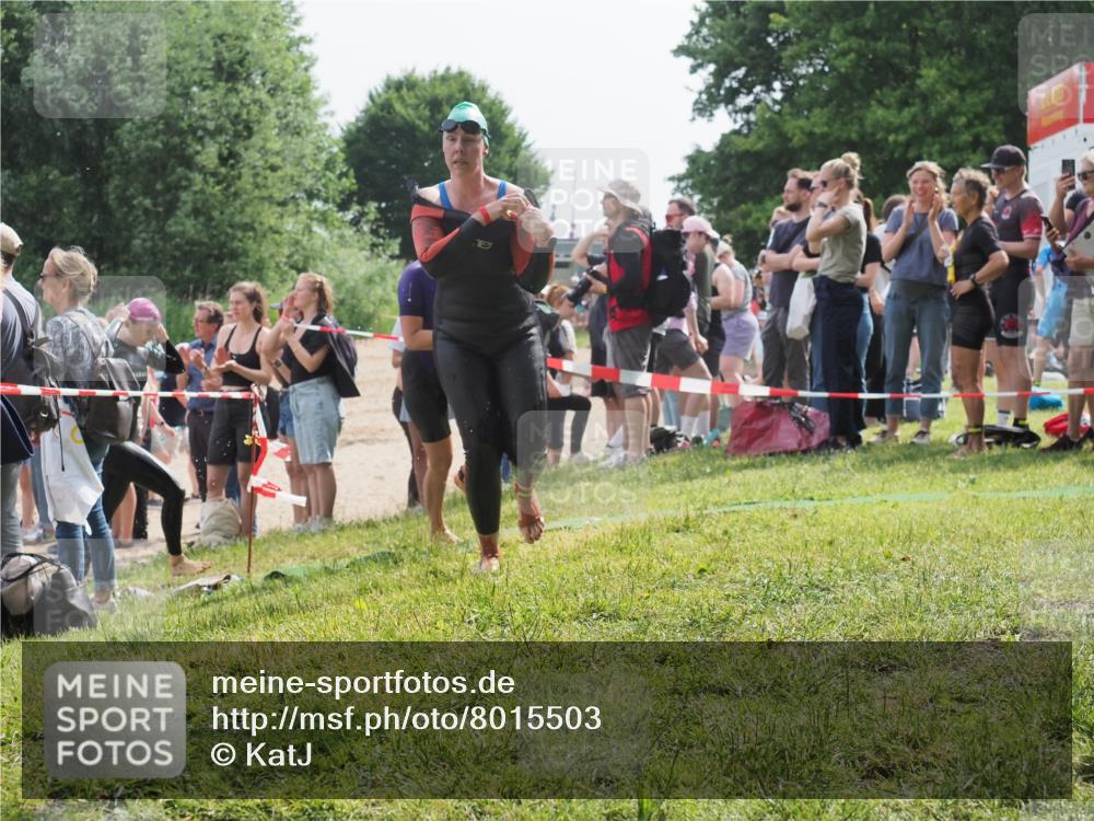 15.06.2025 - 27. Vierlanden-Triathlon KatJ http://msf.ph/oto/8015503 15.06.2025 10:15:36 Schwimmen 508, 511, 554, 620, 631 meine-sportfotos.de