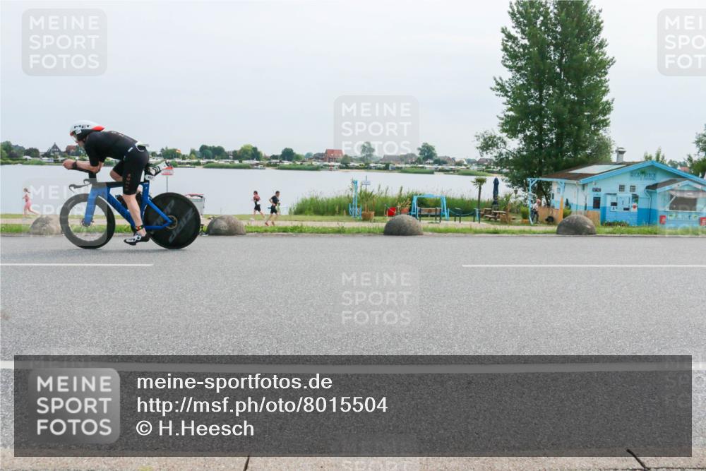 15.06.2025 - 27. Vierlanden-Triathlon H.Heesch http://msf.ph/oto/8015504 15.06.2025 11:13:24 Radfahren 9, 134, 223, 837 meine-sportfotos.de