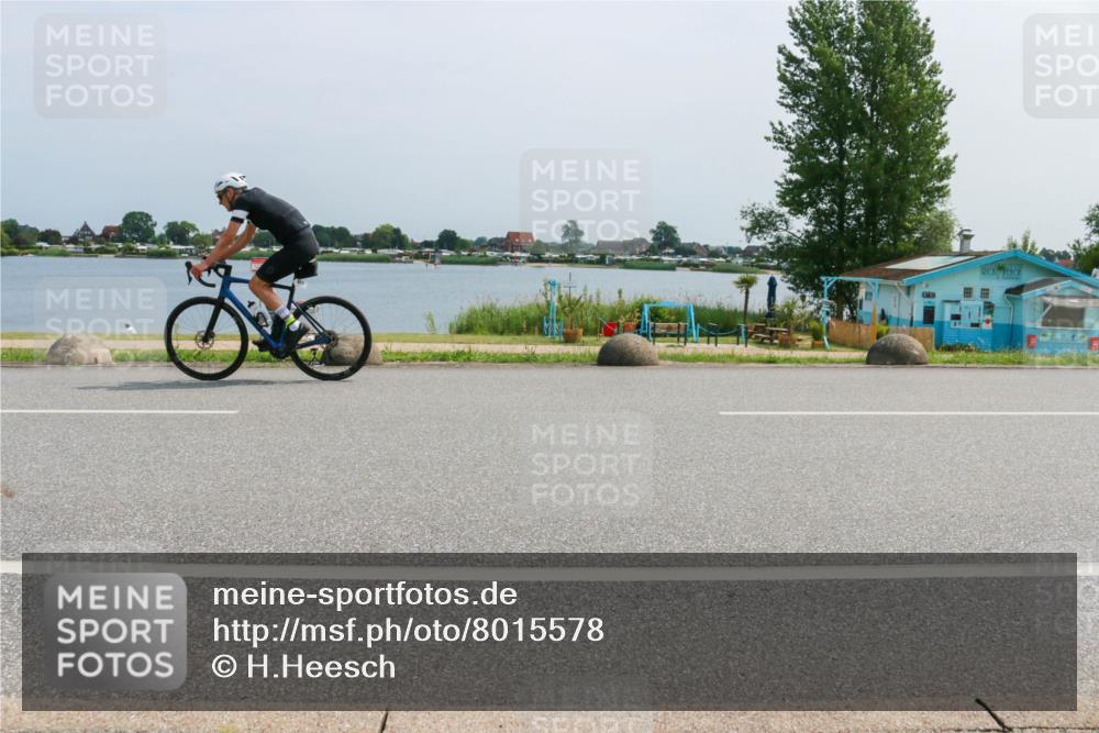 21.06.2025 - 27. Vierlanden-Triathlon H.Heesch http://msf.ph/oto/8015578 15.06.2025 11:55:01 Radfahren 836, 846, 857 meine-sportfotos.de