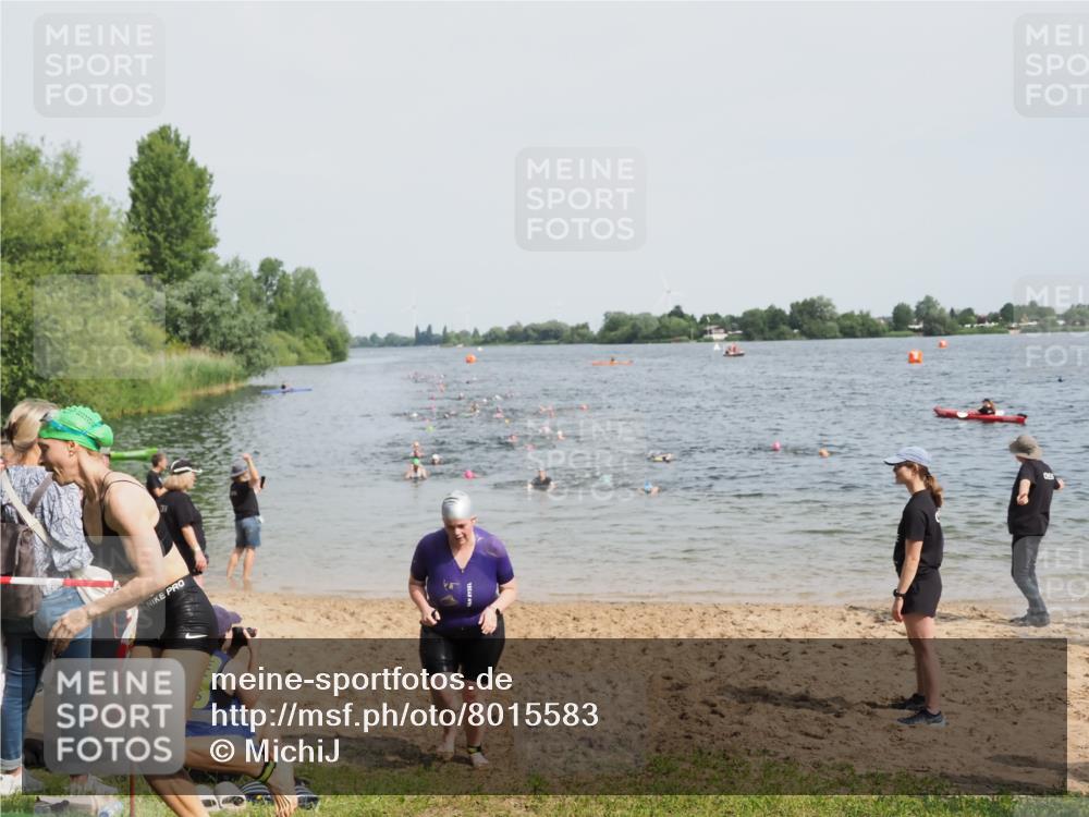 21.06.2025 - 27. Vierlanden-Triathlon MichiJ http://msf.ph/oto/8015583 15.06.2026 10:16:33 Schwimmen 487, 491, 499, 526, 549, 574, 614, 634 meine-sportfotos.de