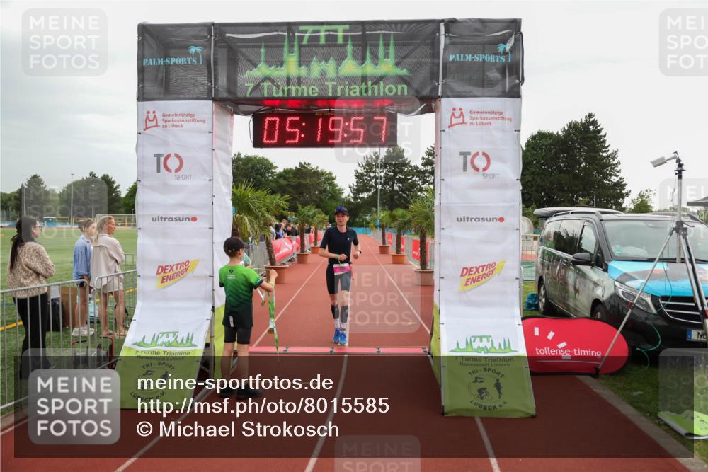 15.06.2025 - 7 Türme Triathlon Michael Strokosch http://msf.ph/oto/8015585 15.06.2025 15:19:56 Ziel 257 meine-sportfotos.de