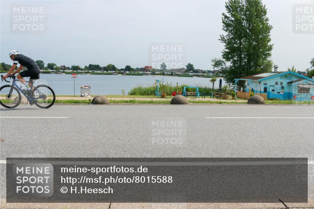 21.06.2025 - 27. Vierlanden-Triathlon H.Heesch http://msf.ph/oto/8015588 15.06.2025 11:55:01 Radfahren 836, 846, 857 meine-sportfotos.de