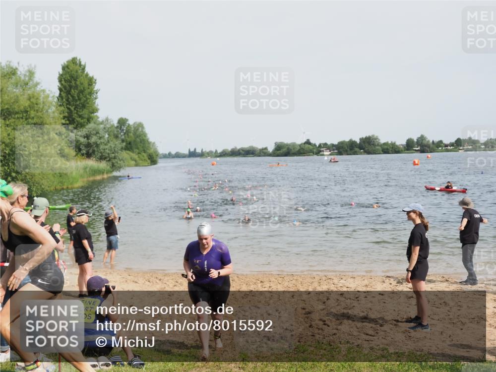 21.06.2025 - 27. Vierlanden-Triathlon MichiJ http://msf.ph/oto/8015592 15.06.2026 10:16:33 Schwimmen 487, 491, 499, 526, 549, 574, 614, 634 meine-sportfotos.de