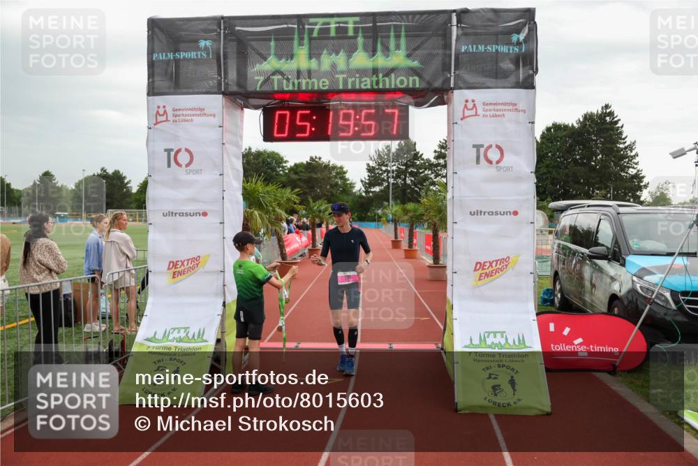 15.06.2025 - 7 Türme Triathlon Michael Strokosch http://msf.ph/oto/8015603 15.06.2025 15:19:57 Ziel 257 meine-sportfotos.de