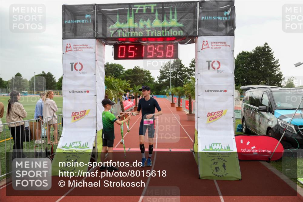 15.06.2025 - 7 Türme Triathlon Michael Strokosch http://msf.ph/oto/8015618 15.06.2025 15:19:58 Ziel 257 meine-sportfotos.de