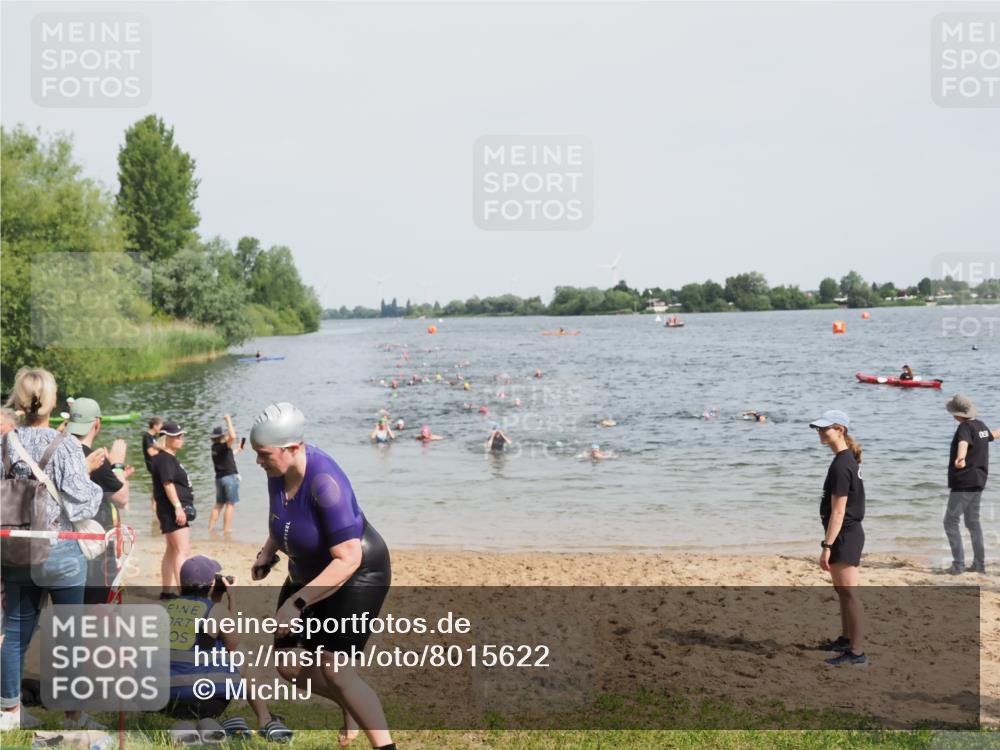 21.06.2025 - 27. Vierlanden-Triathlon MichiJ http://msf.ph/oto/8015622 15.06.2026 10:16:34 Schwimmen 487, 491, 499, 549, 574, 614, 634 meine-sportfotos.de