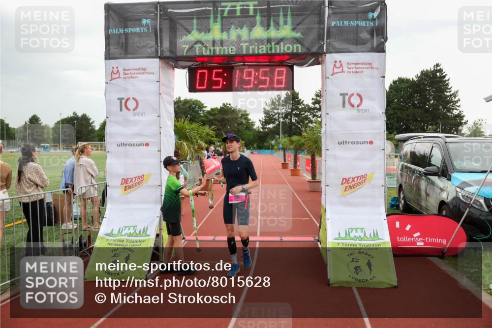 15.06.2025 - 7 Türme Triathlon Michael Strokosch http://msf.ph/oto/8015628 15.06.2025 15:19:58 Ziel 257 meine-sportfotos.de