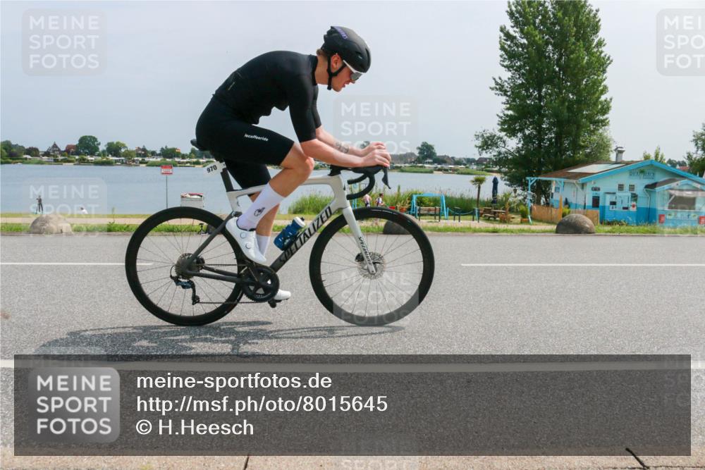 21.06.2025 - 27. Vierlanden-Triathlon H.Heesch http://msf.ph/oto/8015645 15.06.2025 11:55:13 Radfahren 203, 780, 799, 970 meine-sportfotos.de