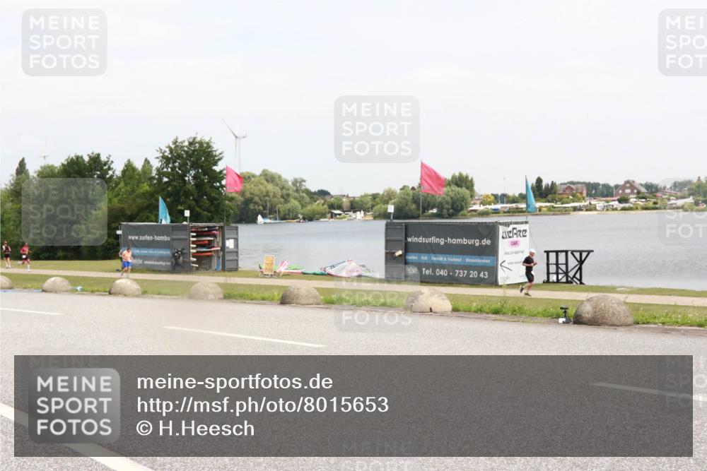 21.06.2025 - 27. Vierlanden-Triathlon H.Heesch http://msf.ph/oto/8015653 15.06.2025 12:04:03 Radfahren 151, 764, 775, 798, 858, 956 meine-sportfotos.de