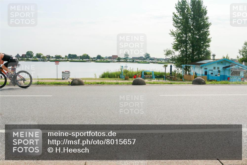 15.06.2025 - 27. Vierlanden-Triathlon H.Heesch http://msf.ph/oto/8015657 15.06.2025 09:10:44 Radfahren 246 meine-sportfotos.de