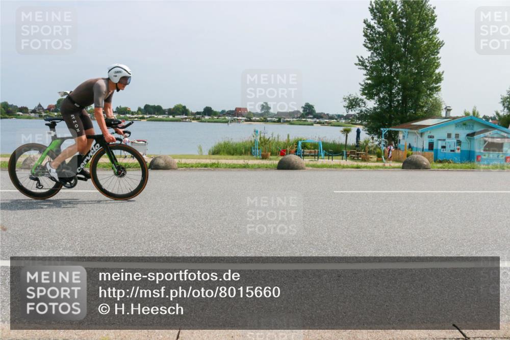 21.06.2025 - 27. Vierlanden-Triathlon H.Heesch http://msf.ph/oto/8015660 15.06.2025 11:55:16 Radfahren 203, 780, 799, 970 meine-sportfotos.de