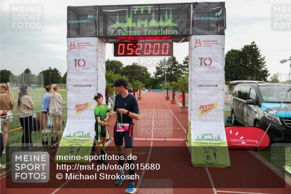 15.06.2025 - 7 Türme Triathlon Michael Strokosch http://msf.ph/oto/8015680 15.06.2025 15:19:59 Ziel 257 meine-sportfotos.de