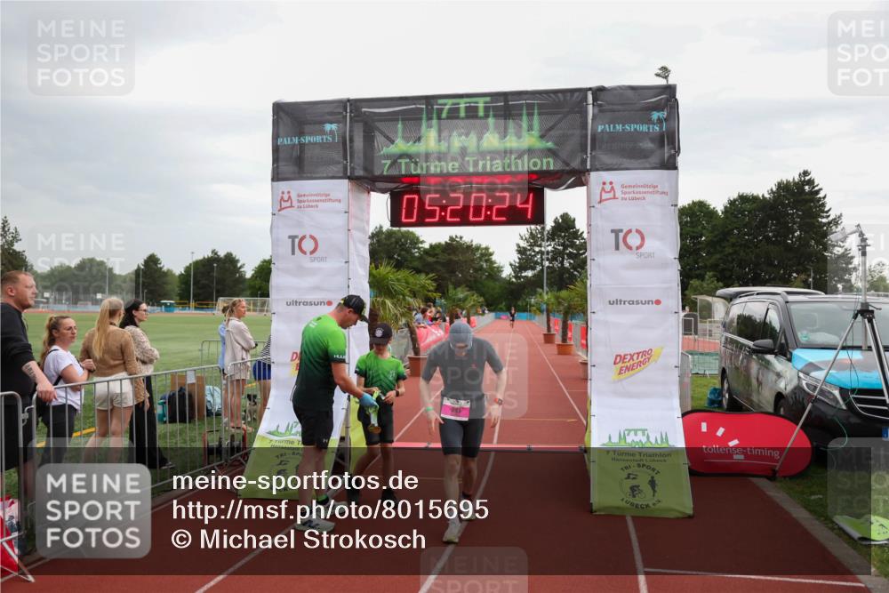 15.06.2025 - 7 Türme Triathlon Michael Strokosch http://msf.ph/oto/8015695 15.06.2025 15:20:23 Ziel 241 meine-sportfotos.de