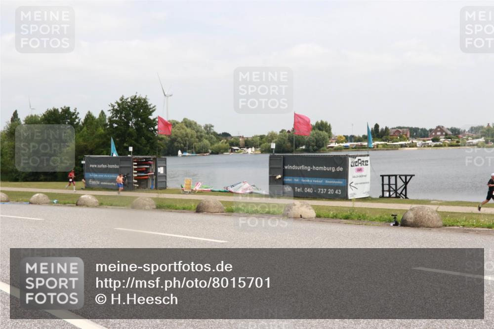 21.06.2025 - 27. Vierlanden-Triathlon H.Heesch http://msf.ph/oto/8015701 15.06.2025 12:04:05 Radfahren 735, 764, 775, 798, 858, 956 meine-sportfotos.de