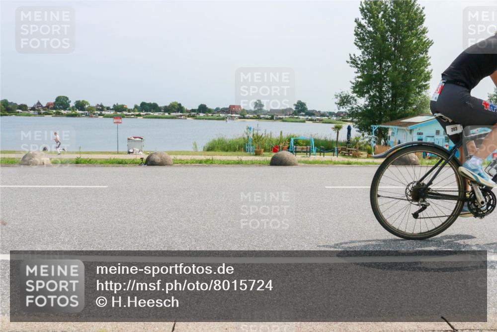 21.06.2025 - 27. Vierlanden-Triathlon H.Heesch http://msf.ph/oto/8015724 15.06.2025 11:55:18 Radfahren 203, 780, 835 meine-sportfotos.de
