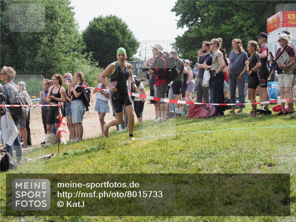 15.06.2025 - 27. Vierlanden-Triathlon KatJ http://msf.ph/oto/8015733 15.06.2025 10:15:44 Schwimmen 483, 508, 509, 511, 564, 590, 620 meine-sportfotos.de