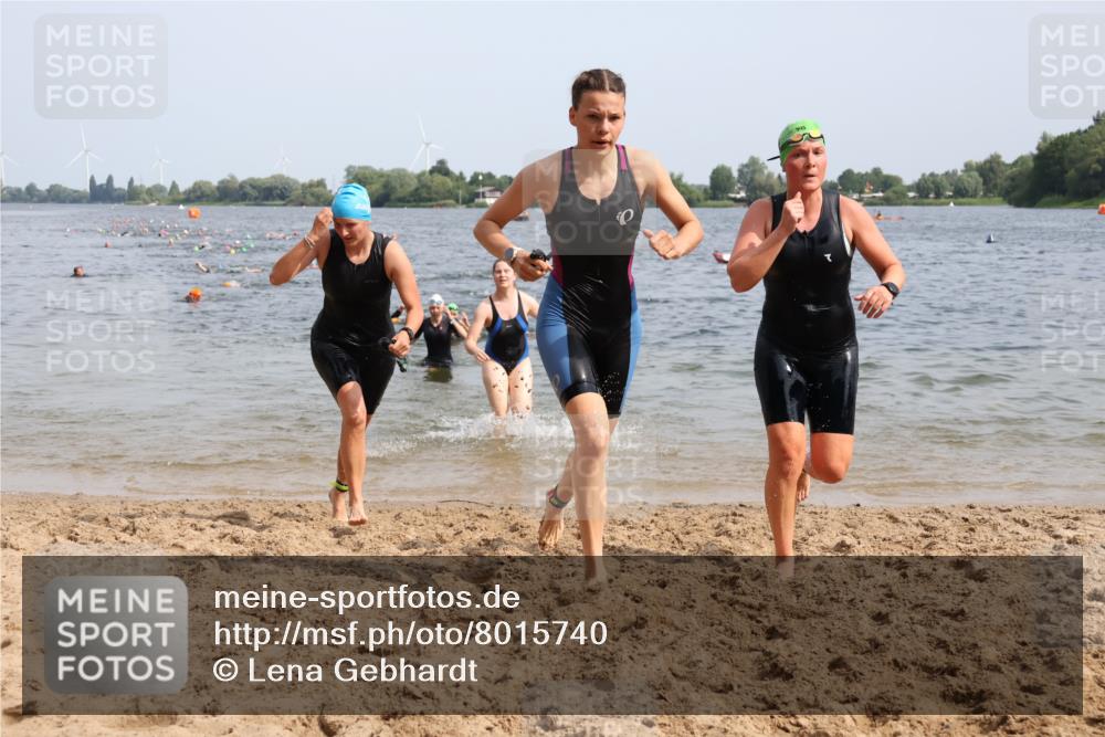 15.06.2025 - 27. Vierlanden-Triathlon Lena Gebhardt http://msf.ph/oto/8015740 15.06.2025 10:15:09 Schwimmen 480, 507, 528, 555, 587, 592, 597, 605, 635 meine-sportfotos.de