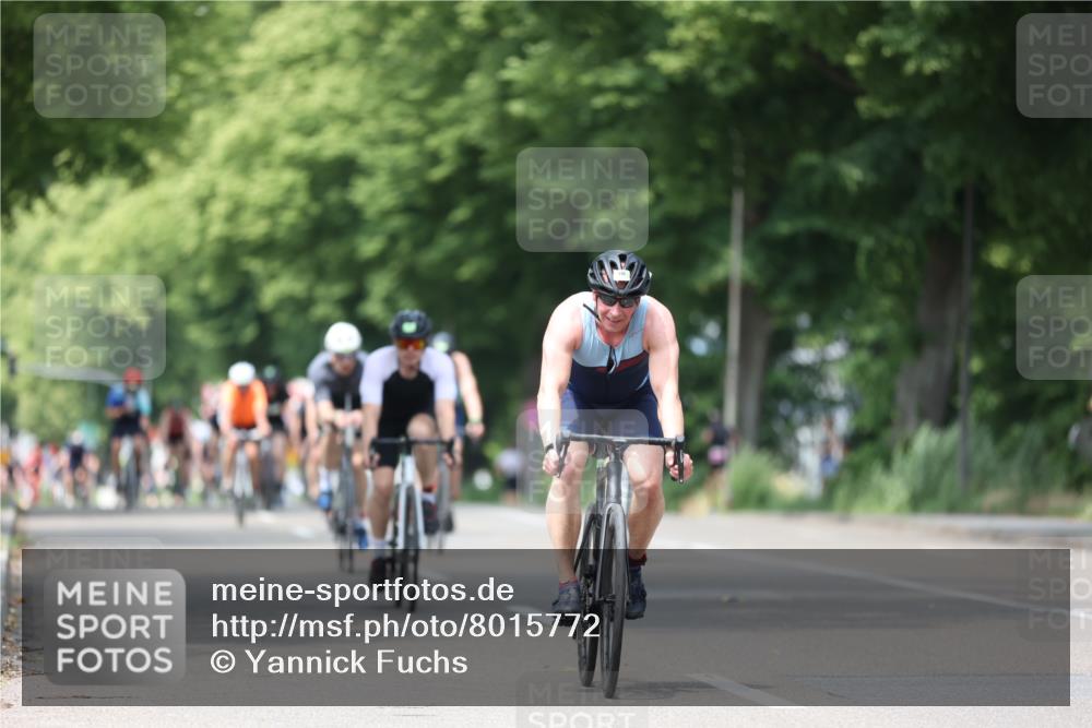 15.06.2025 - 7 Türme Triathlon Yannick Fuchs http://msf.ph/oto/8015772 15.06.2025 13:28:45 Radfahren 274, 557, 595, 804, 805, 886, 1049 meine-sportfotos.de