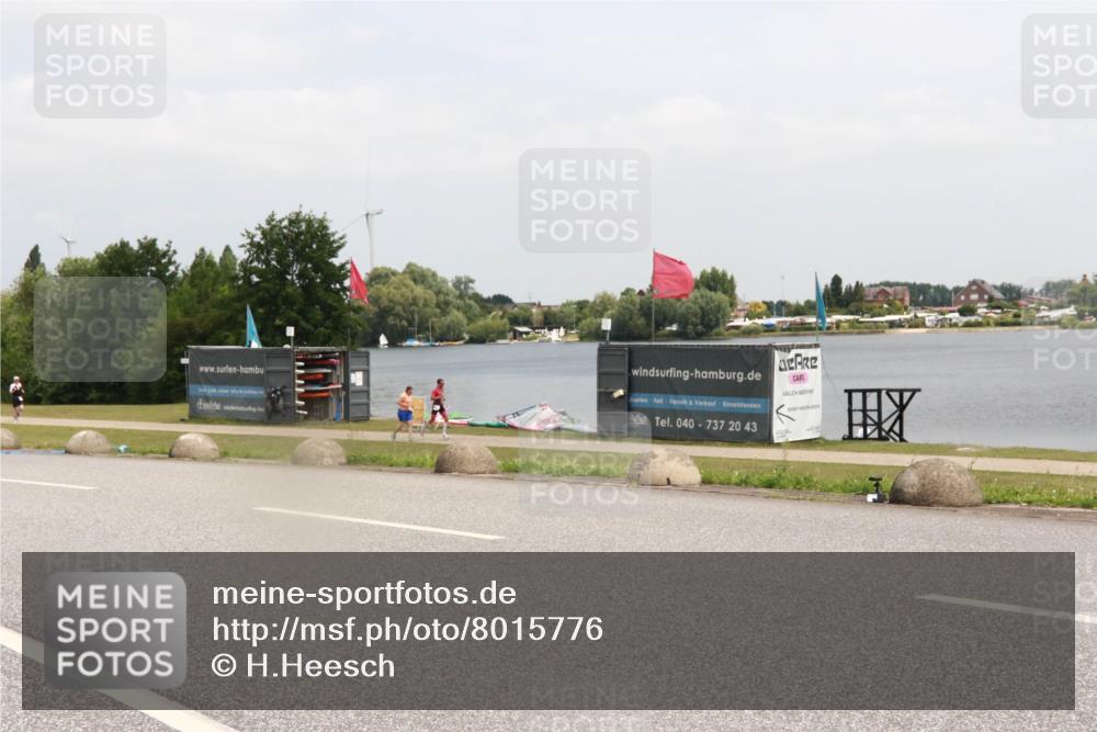 21.06.2025 - 27. Vierlanden-Triathlon H.Heesch http://msf.ph/oto/8015776 15.06.2025 12:04:08 Radfahren 653, 735, 764, 775, 858, 956 meine-sportfotos.de