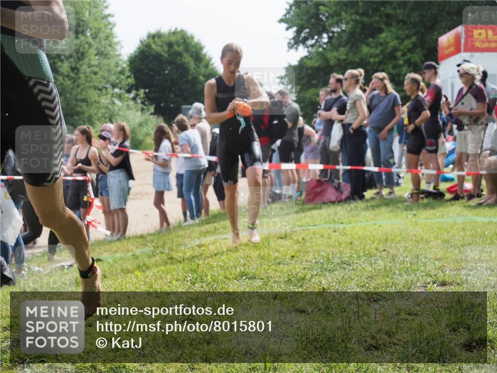 15.06.2025 - 27. Vierlanden-Triathlon KatJ http://msf.ph/oto/8015801 15.06.2025 10:15:46 Schwimmen 483, 509, 511, 564, 577, 590, 630 meine-sportfotos.de