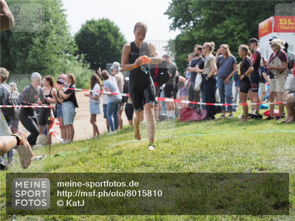 15.06.2025 - 27. Vierlanden-Triathlon KatJ http://msf.ph/oto/8015810 15.06.2025 10:15:46 Schwimmen 483, 509, 511, 564, 577, 590, 630 meine-sportfotos.de