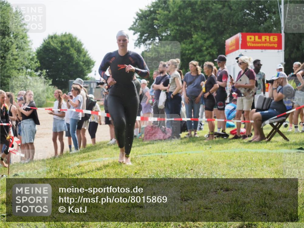 15.06.2025 - 27. Vierlanden-Triathlon KatJ http://msf.ph/oto/8015869 15.06.2025 10:15:48 Schwimmen 483, 505, 509, 564, 577, 590, 630 meine-sportfotos.de