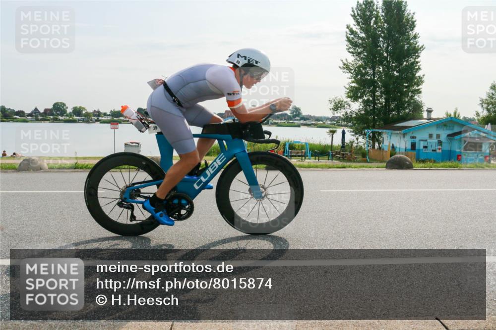 15.06.2025 - 27. Vierlanden-Triathlon H.Heesch http://msf.ph/oto/8015874 15.06.2025 09:11:18 Radfahren 20, 39 meine-sportfotos.de