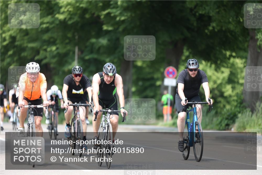 15.06.2025 - 7 Türme Triathlon Yannick Fuchs http://msf.ph/oto/8015890 15.06.2025 13:28:49 Radfahren 274, 557, 595, 745, 804, 805, 886, 1049 meine-sportfotos.de