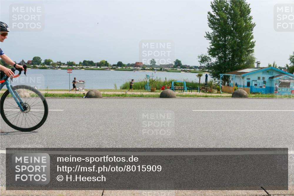 21.06.2025 - 27. Vierlanden-Triathlon H.Heesch http://msf.ph/oto/8015909 15.06.2025 11:55:28 Radfahren 920, 960, 962 meine-sportfotos.de