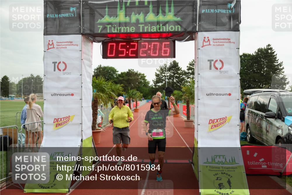 15.06.2025 - 7 Türme Triathlon Michael Strokosch http://msf.ph/oto/8015984 15.06.2025 15:22:06 Ziel 255 meine-sportfotos.de
