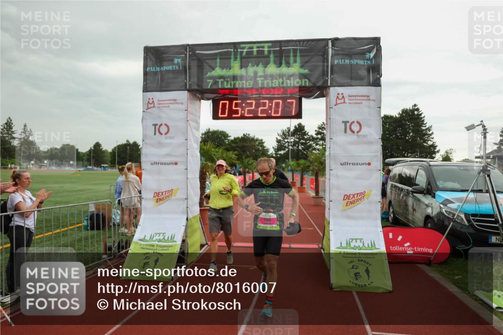 15.06.2025 - 7 Türme Triathlon Michael Strokosch http://msf.ph/oto/8016007 15.06.2025 15:22:07 Ziel 255 meine-sportfotos.de