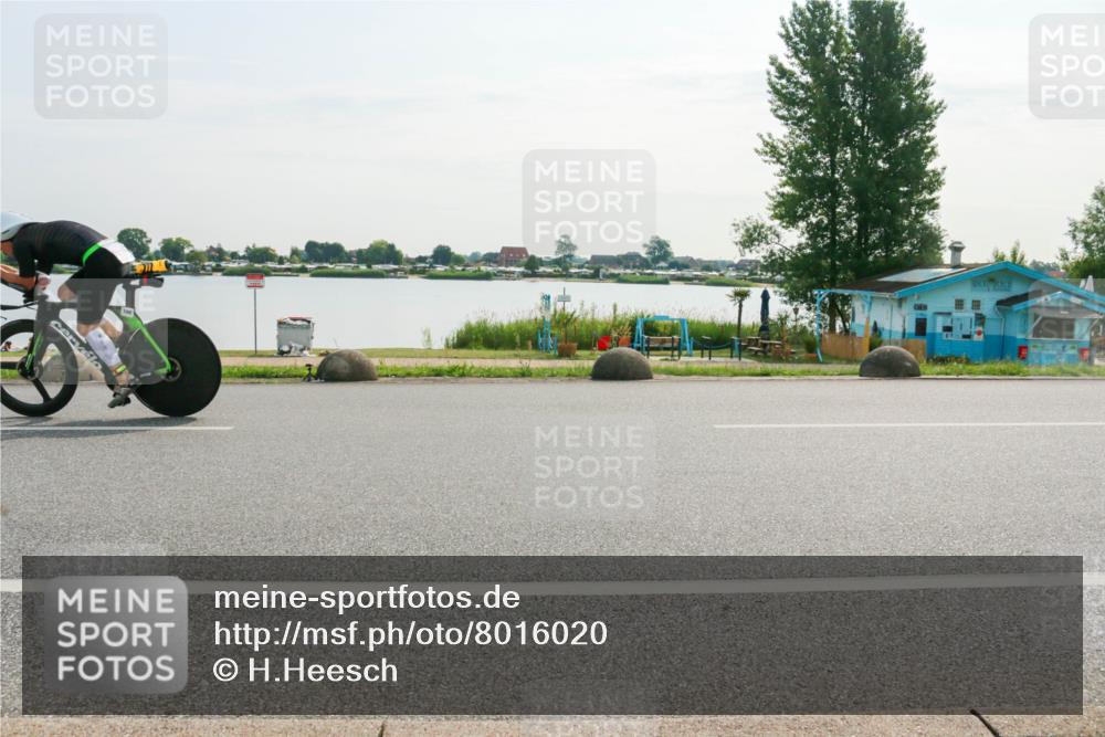 15.06.2025 - 27. Vierlanden-Triathlon H.Heesch http://msf.ph/oto/8016020 15.06.2025 09:11:58 Radfahren 46, 186 meine-sportfotos.de