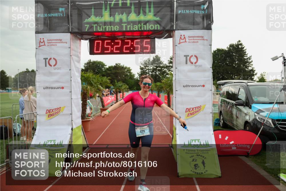 15.06.2025 - 7 Türme Triathlon Michael Strokosch http://msf.ph/oto/8016106 15.06.2025 15:22:54 Ziel 429 meine-sportfotos.de