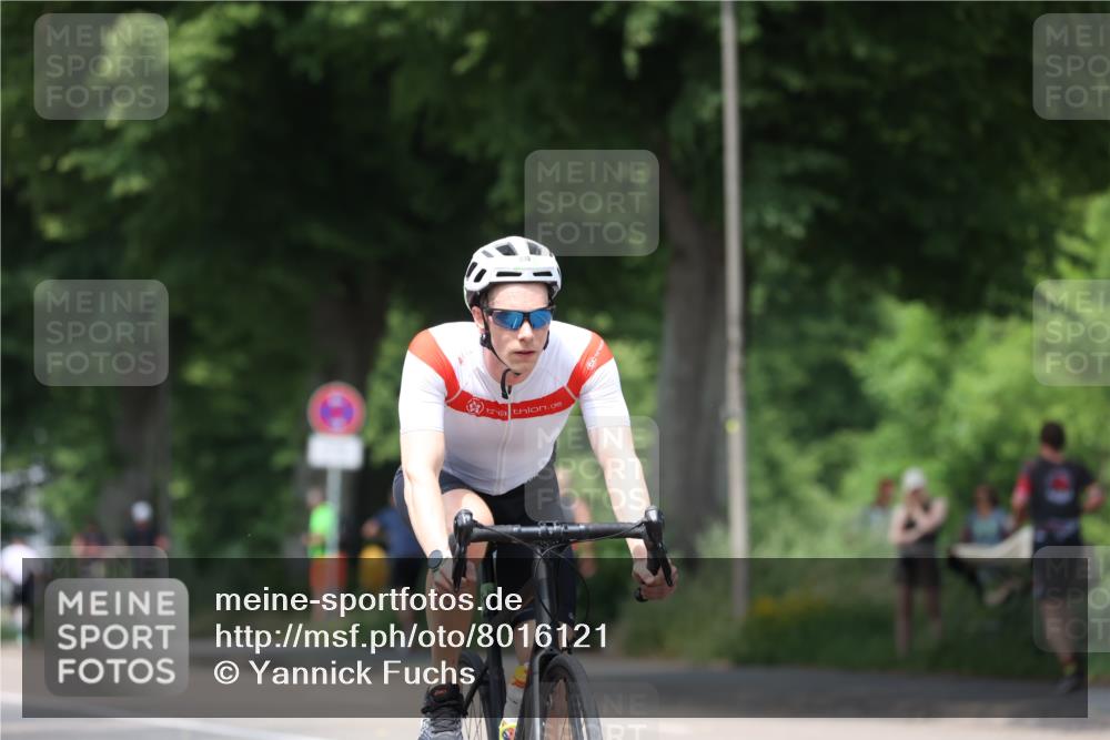 15.06.2025 - 7 Türme Triathlon Yannick Fuchs http://msf.ph/oto/8016121 15.06.2025 13:29:07 Radfahren 653, 664, 680, 833 meine-sportfotos.de