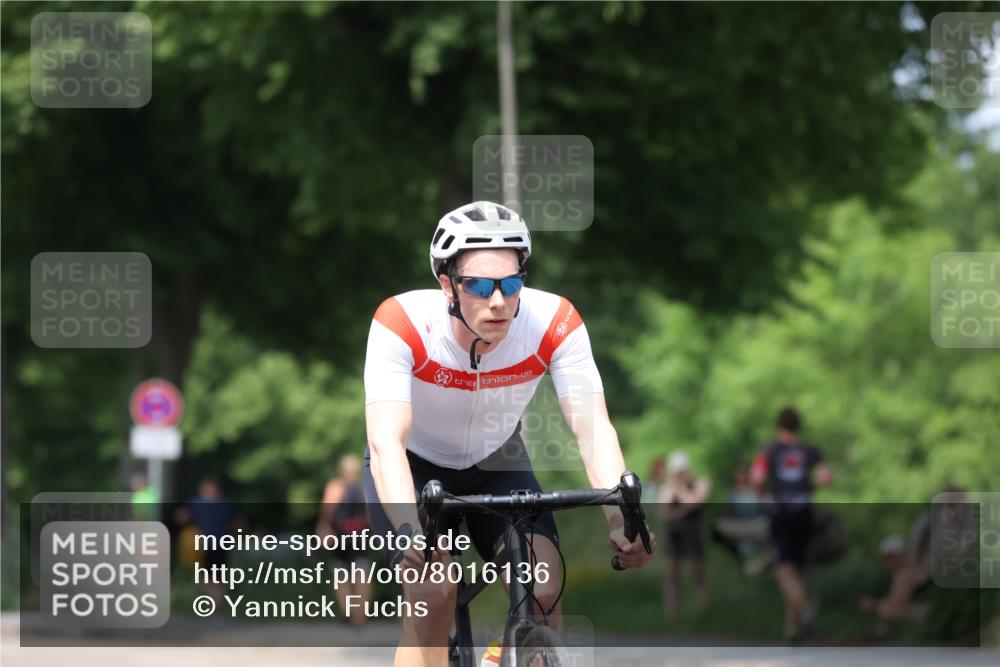 15.06.2025 - 7 Türme Triathlon Yannick Fuchs http://msf.ph/oto/8016136 15.06.2025 13:29:07 Radfahren 653, 664, 680, 833 meine-sportfotos.de