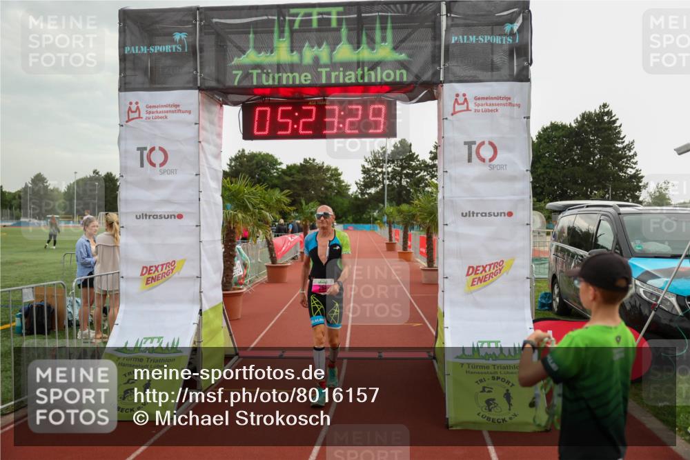 15.06.2025 - 7 Türme Triathlon Michael Strokosch http://msf.ph/oto/8016157 15.06.2025 15:23:28 Ziel 252 meine-sportfotos.de