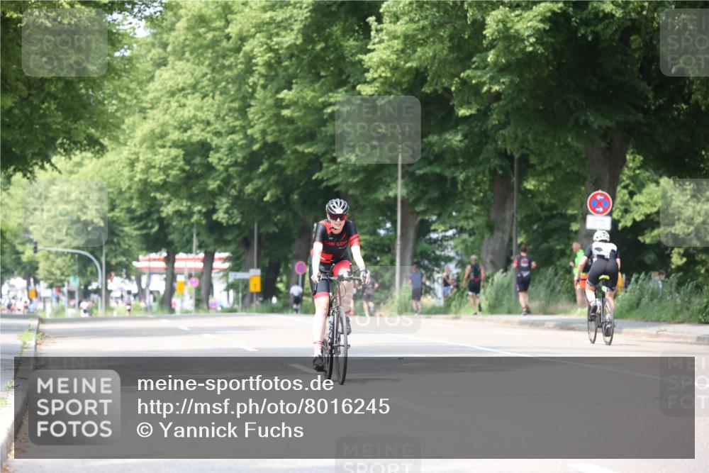 15.06.2025 - 7 Türme Triathlon Yannick Fuchs http://msf.ph/oto/8016245 15.06.2025 13:29:19 Radfahren 232, 316, 434 meine-sportfotos.de