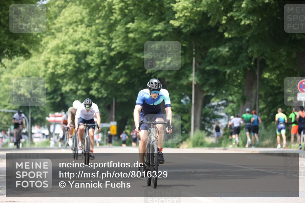 15.06.2025 - 7 Türme Triathlon Yannick Fuchs http://msf.ph/oto/8016329 15.06.2025 13:29:36 Radfahren 284, 499, 623, 635, 950 meine-sportfotos.de