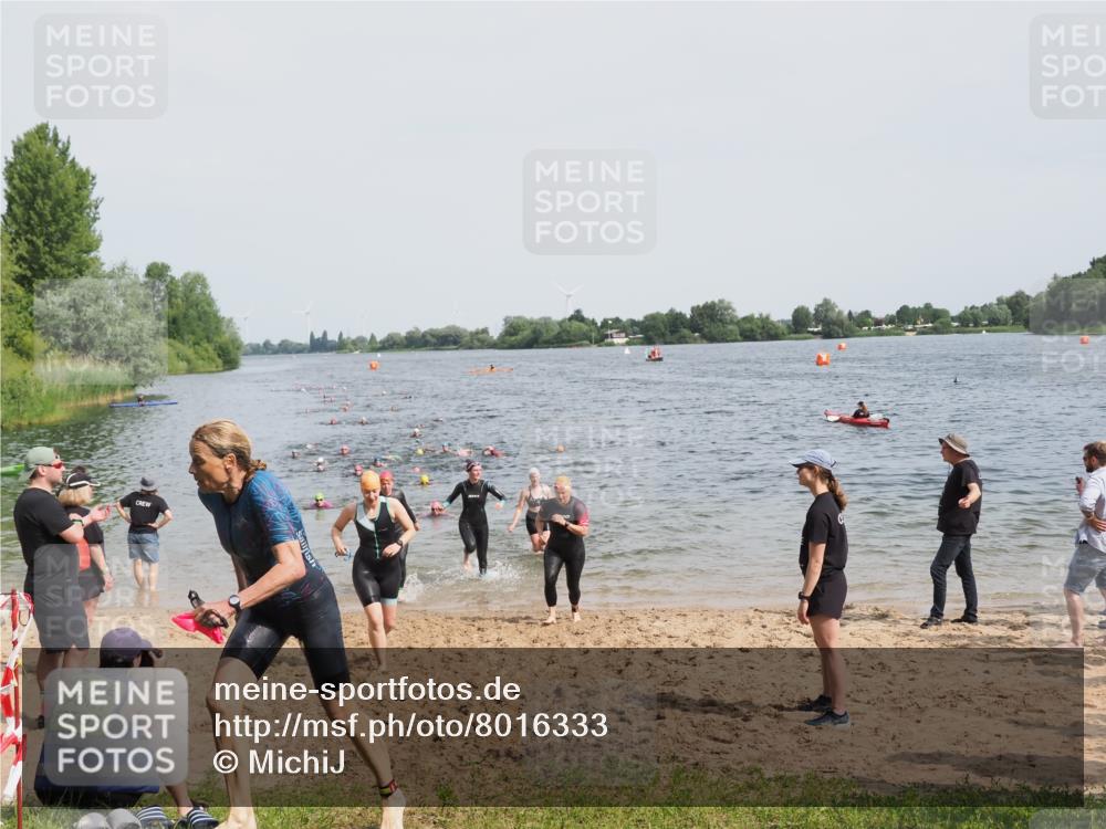 21.06.2025 - 27. Vierlanden-Triathlon MichiJ http://msf.ph/oto/8016333 15.06.2026 10:17:03 Schwimmen 471, 479, 484, 510, 556, 566, 567, 602, 610 meine-sportfotos.de