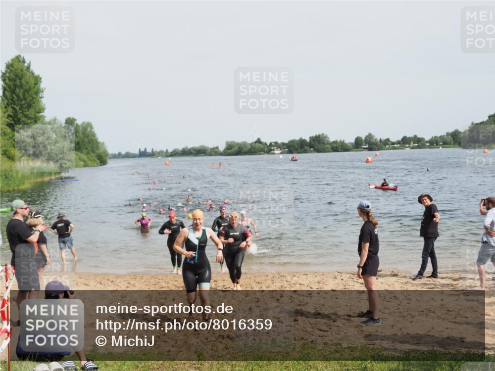 21.06.2025 - 27. Vierlanden-Triathlon MichiJ http://msf.ph/oto/8016359 15.06.2026 10:17:04 Schwimmen 471, 479, 484, 510, 556, 566, 567, 602, 610 meine-sportfotos.de