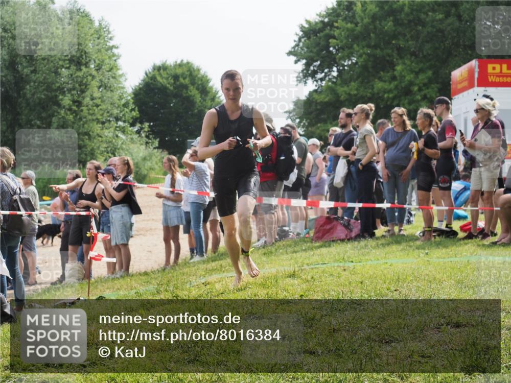 15.06.2025 - 27. Vierlanden-Triathlon KatJ http://msf.ph/oto/8016384 15.06.2025 10:15:56 Schwimmen 483, 505, 547, 577, 590, 606, 612, 630 meine-sportfotos.de